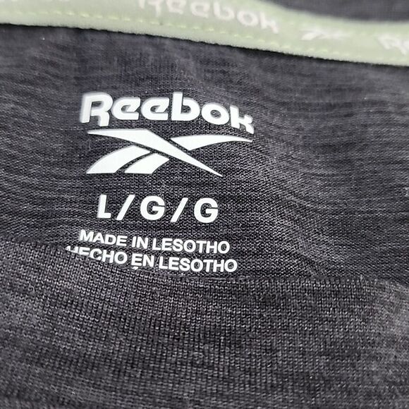 Reebok Women's Large Short Sleeve Top Basic Normcore Basic Layer Loose Athleisur - Picture 2 of 8